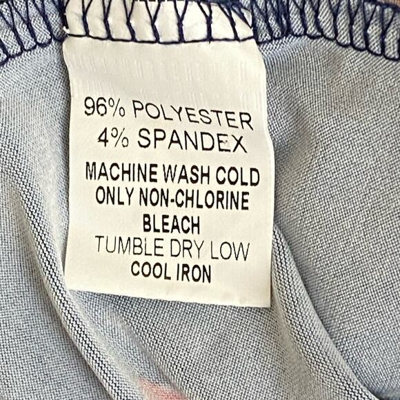 Papermoon Basima Back Detail Knit V-Neck Navy Floral Flowy Top  NEW Size 2X - Picture 7 of 8